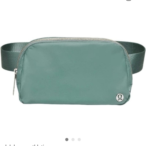 lululemon athletica Handbags - 🚨 NWT Lululemon Dark Forest Green Belt Bag
